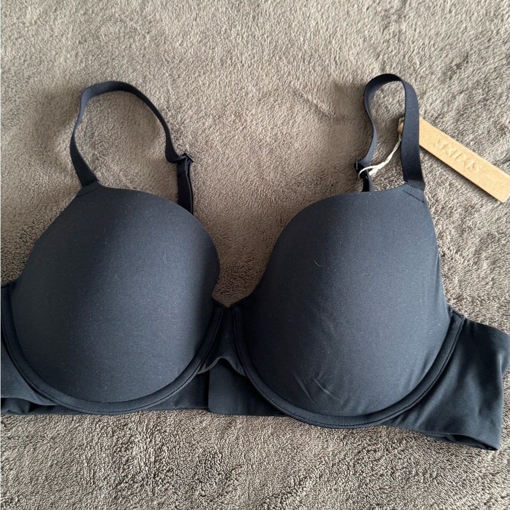 SKIMS Fits everybody t shirt bra